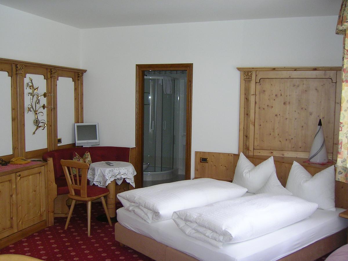Hotel Garni Royal Arabba Exterior foto